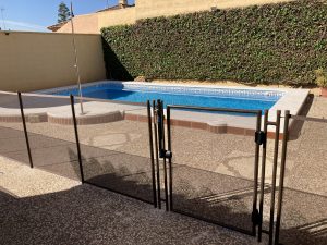 Vallas para piscinas en Sevilla .